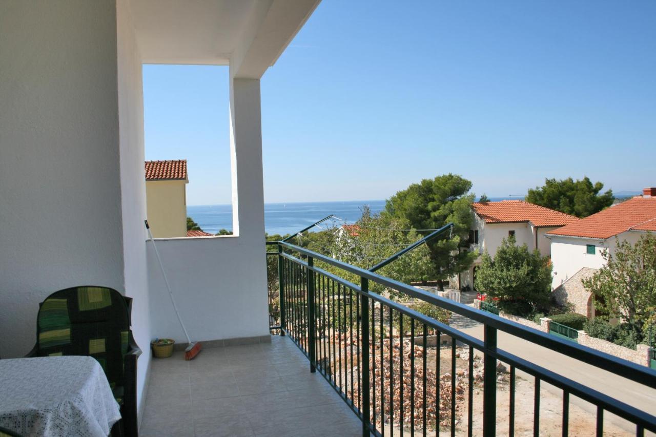 Apartments With A Parking Space Bilo, Primosten - 12868 Exterior foto